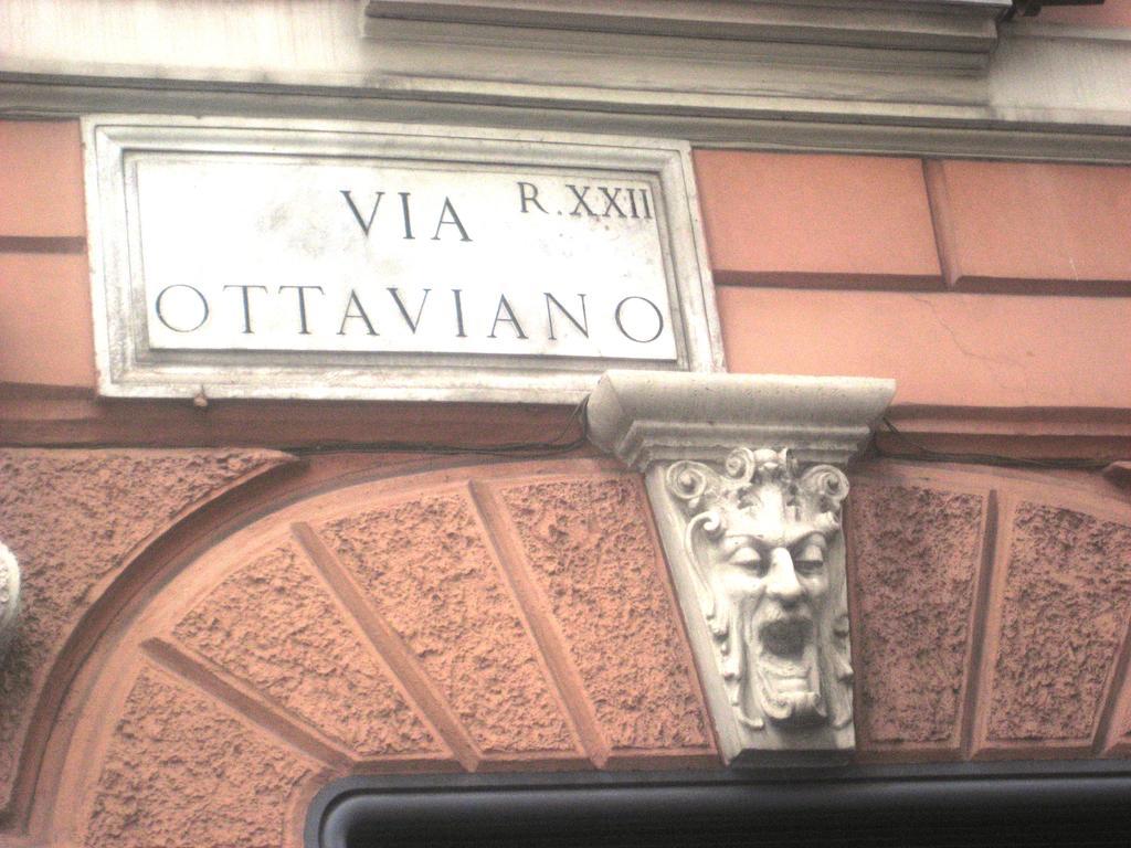 Maison Vaticana Pensión